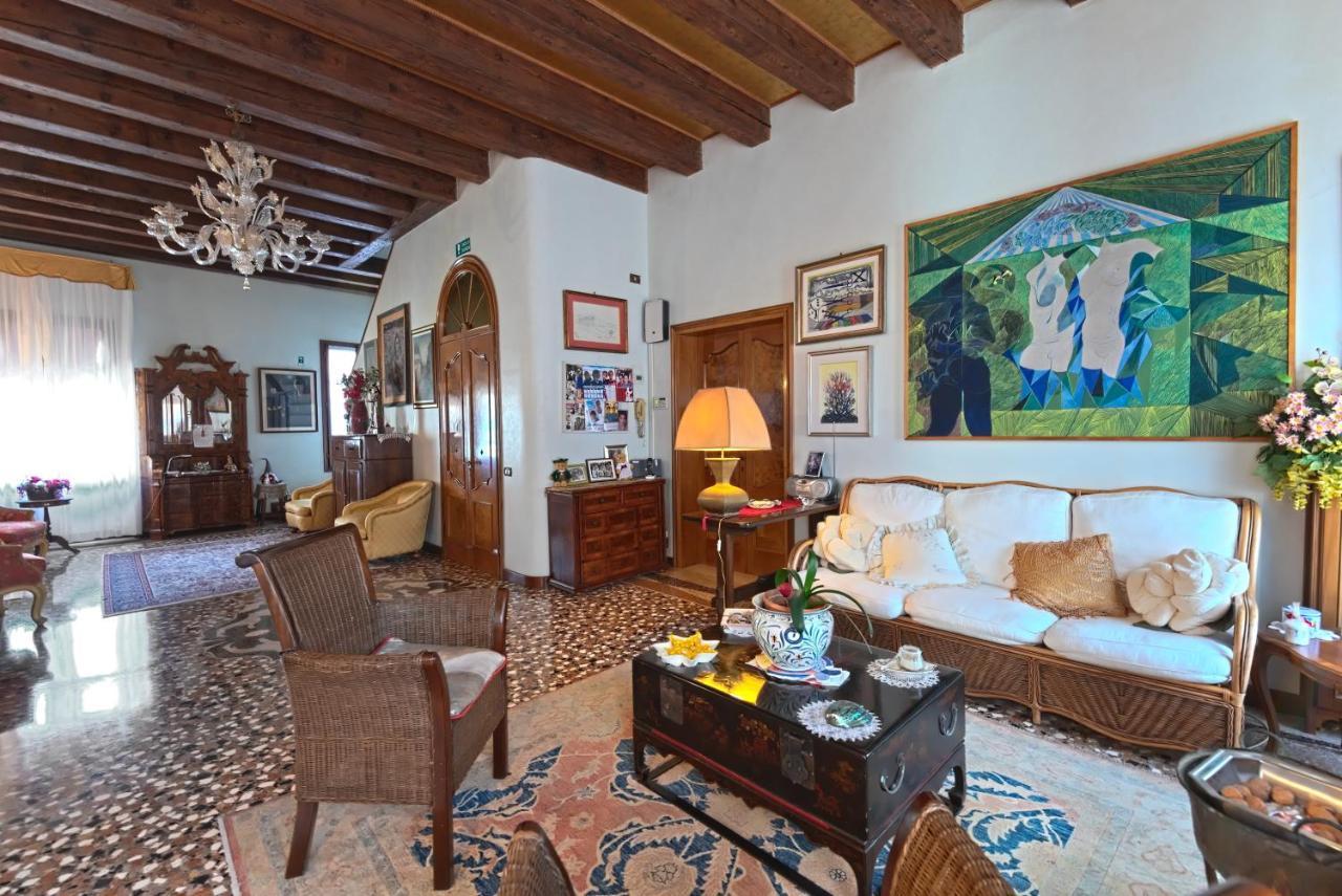 ヴェネツィア Ca' Maddalena Bed & Breakfast エクステリア 写真